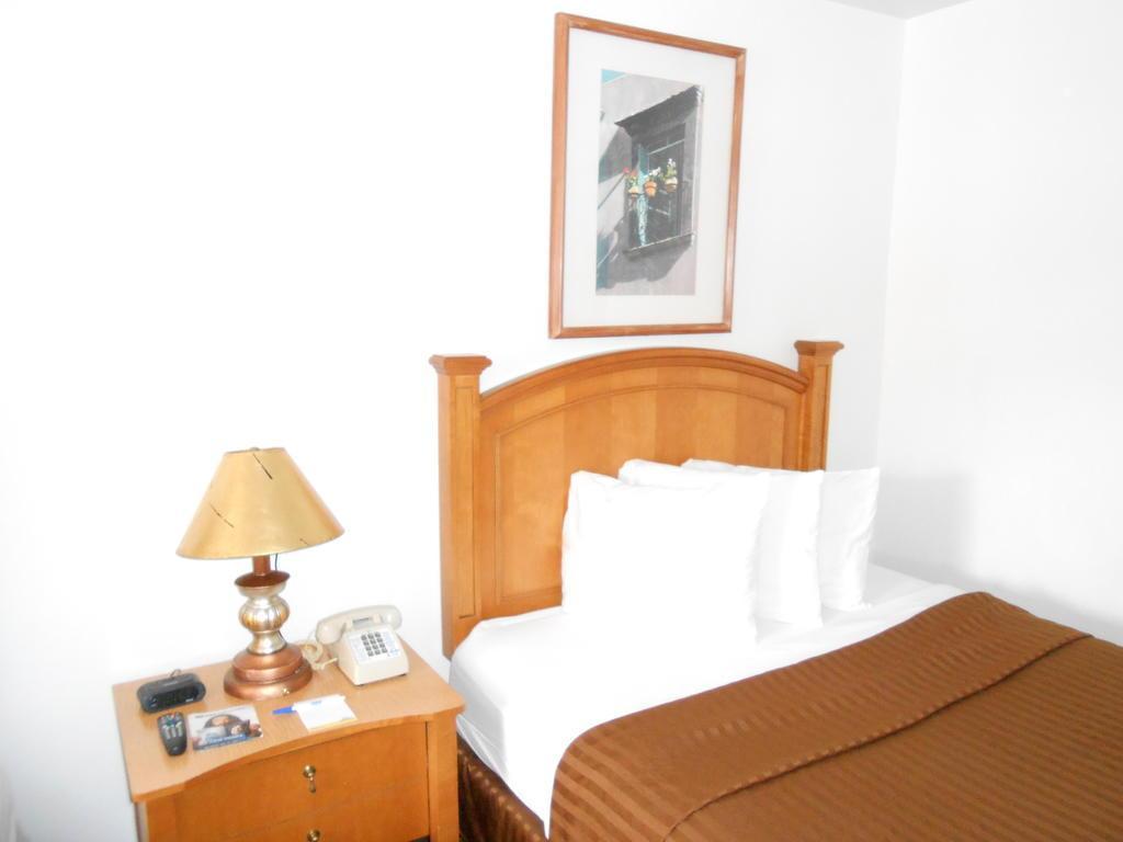 Rodeway Inn Phoenix North I-17 Екстер'єр фото