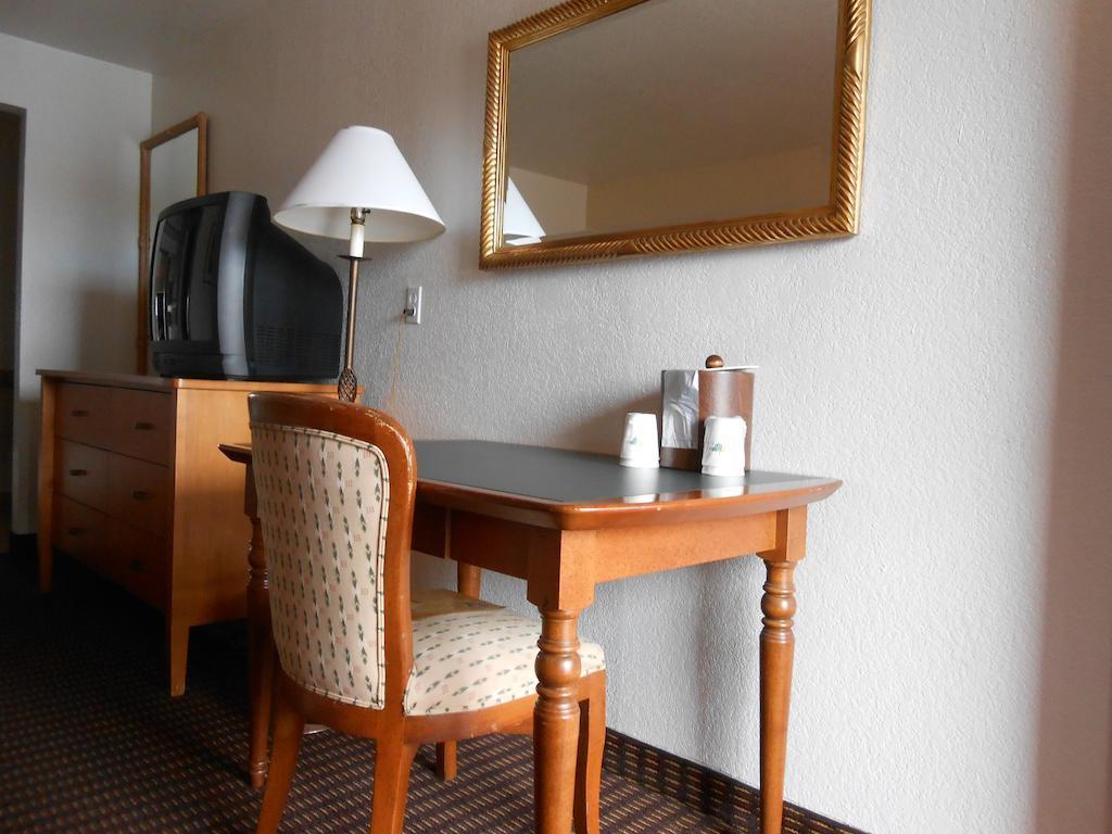 Rodeway Inn Phoenix North I-17 Екстер'єр фото
