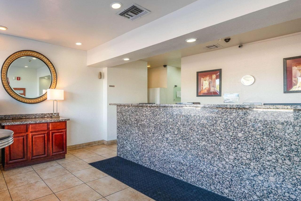 Rodeway Inn Phoenix North I-17 Екстер'єр фото
