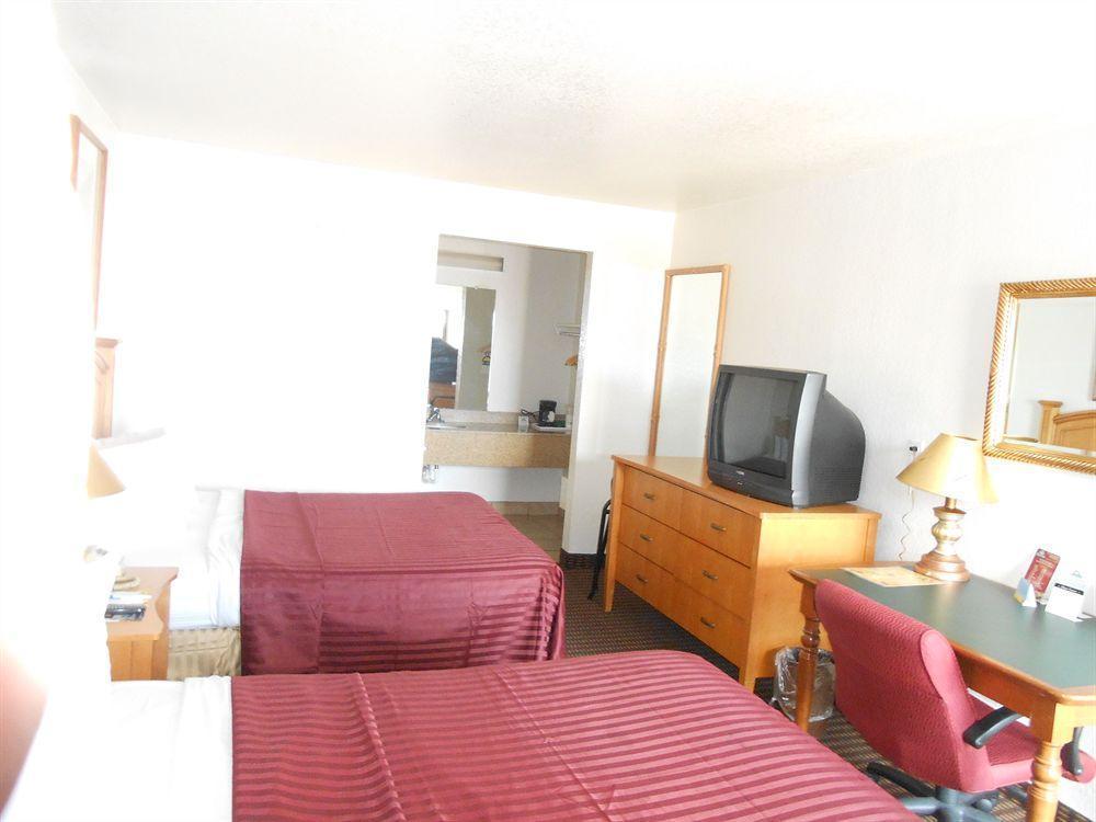 Rodeway Inn Phoenix North I-17 Екстер'єр фото