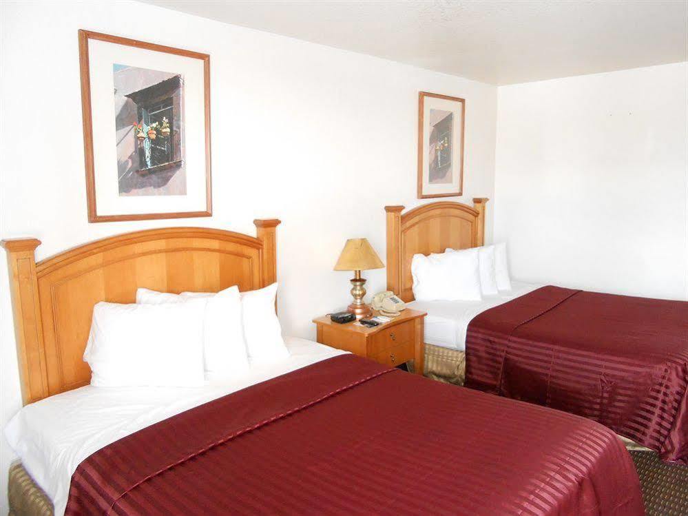 Rodeway Inn Phoenix North I-17 Екстер'єр фото